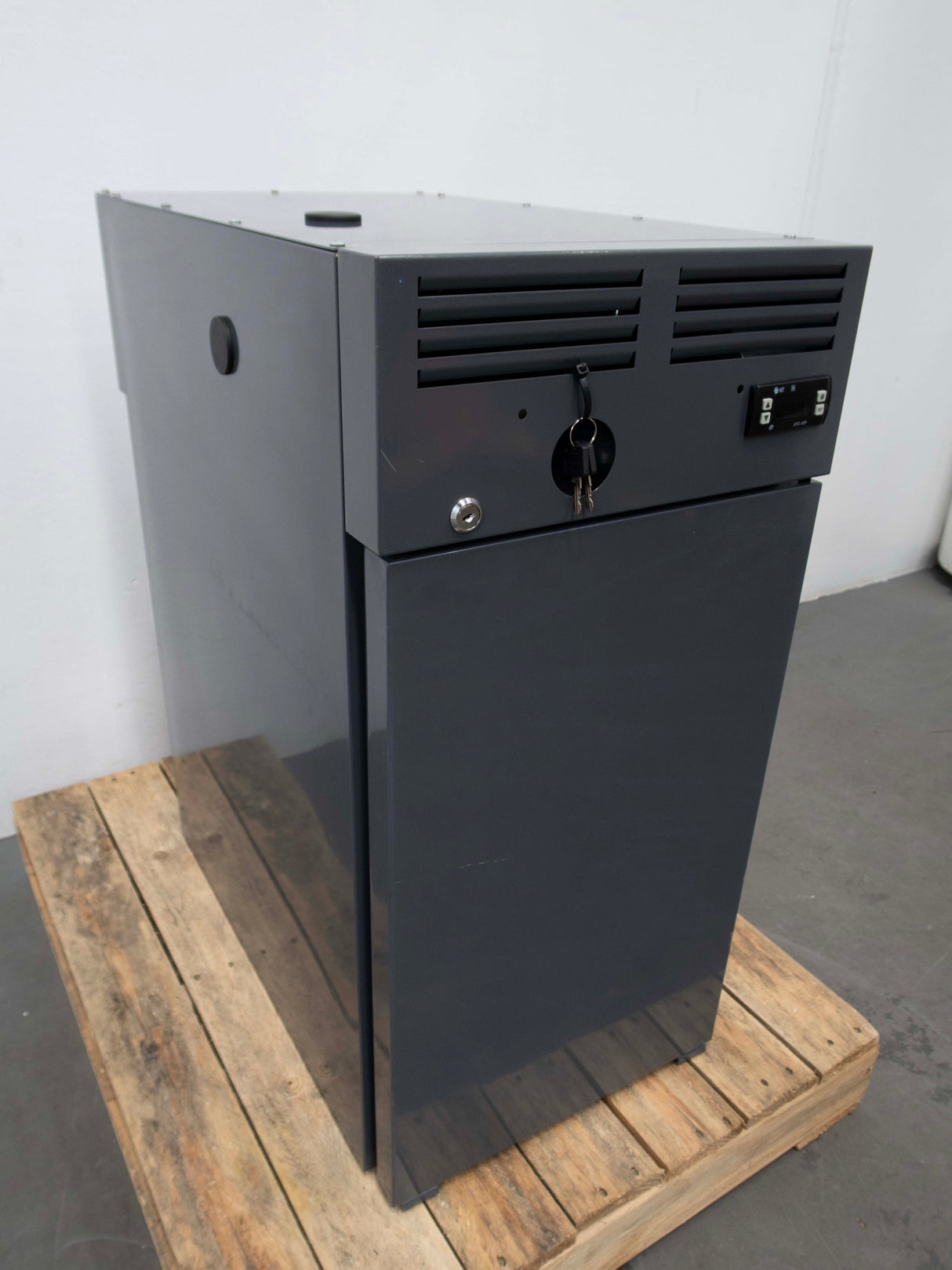 Hussmann TG100-BF Milk Bladder Refrigerator