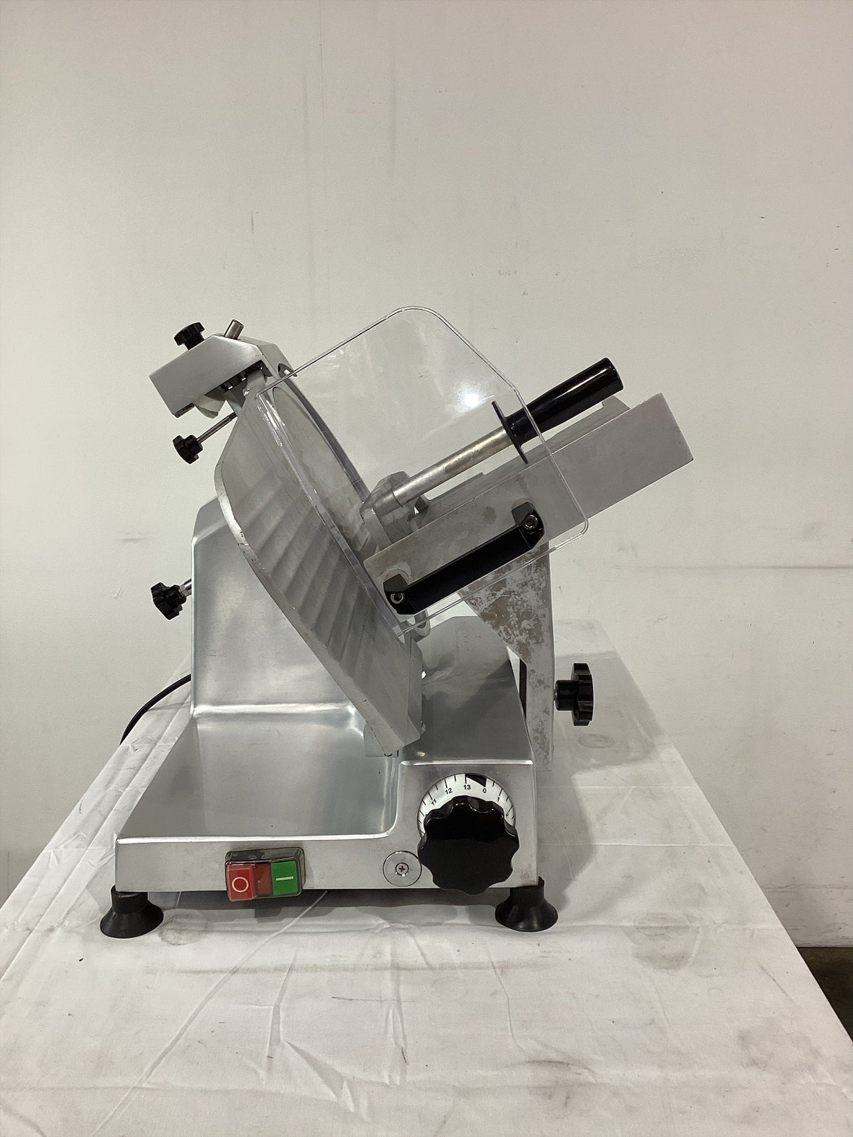 Apuro CD279-A Meat Slicer