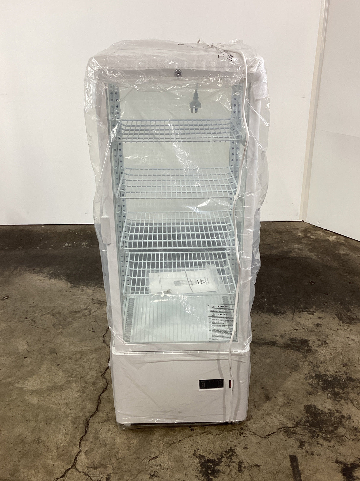 As New Federal TCBD108L Countertop Display Fridge