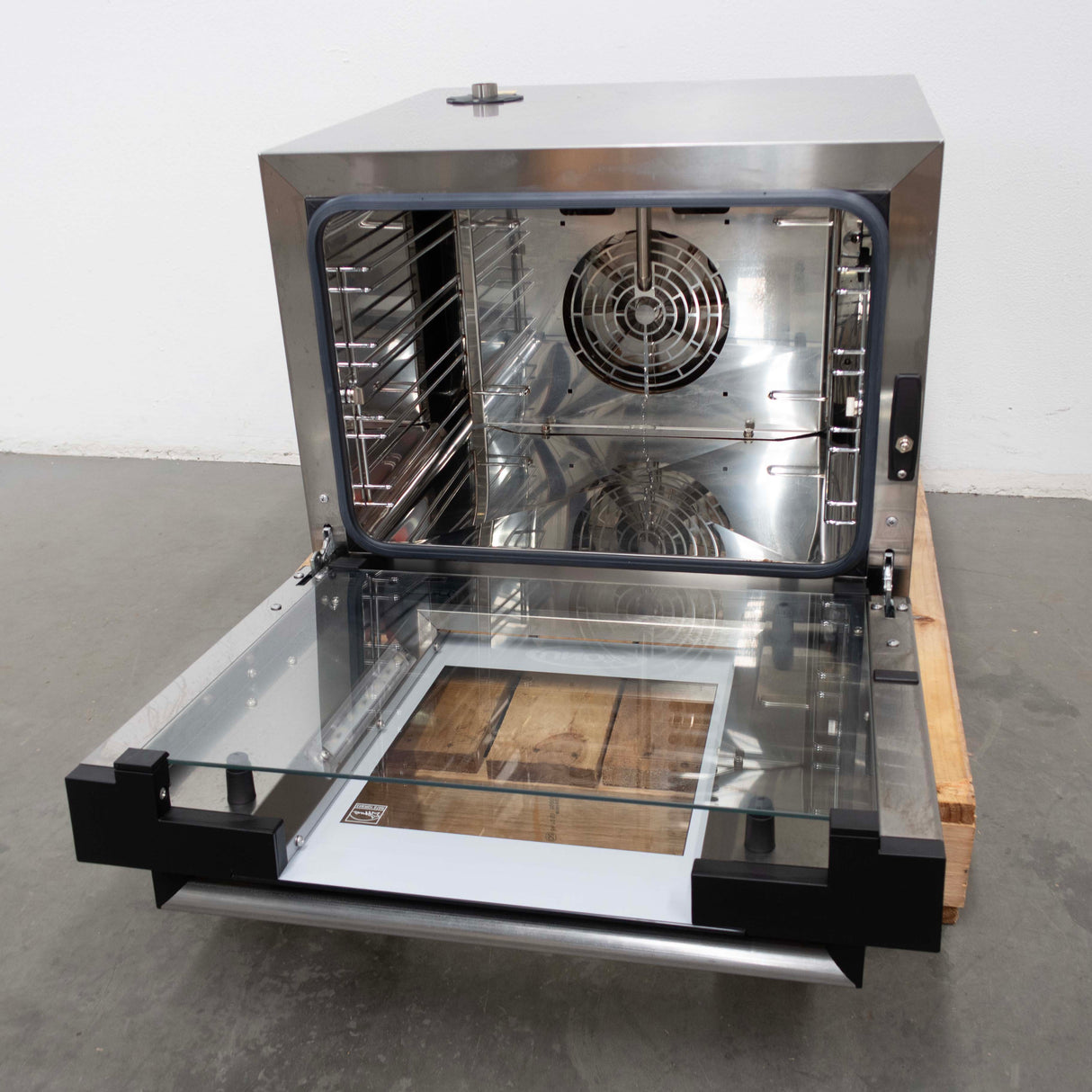 Unox XEFT-04HS-ELDV Convection Oven