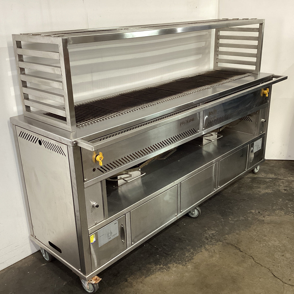 Scheer LV610A Lava Rock Rotisserie