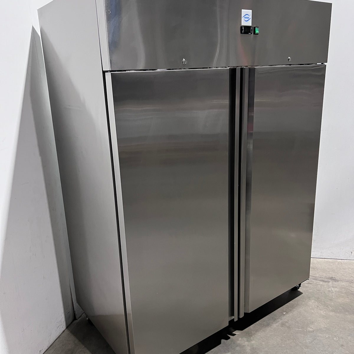 Norsk NSK-1410BT Upright Freezer