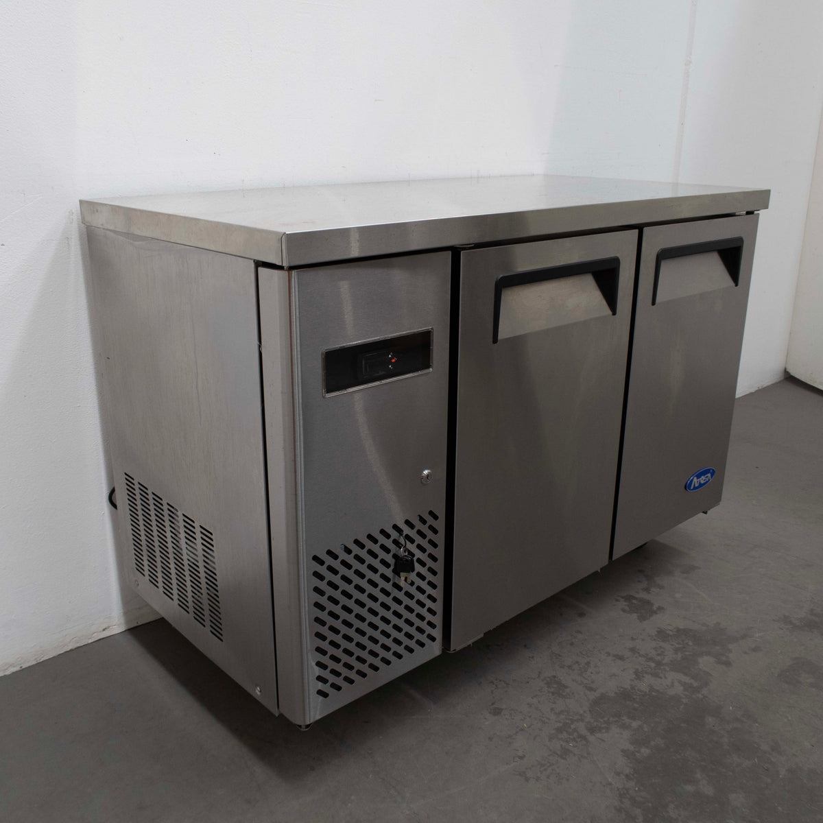 Atosa YPF9025 Underbench Freezer