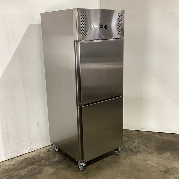 FED-X XURF650S1V Upright Freezer
