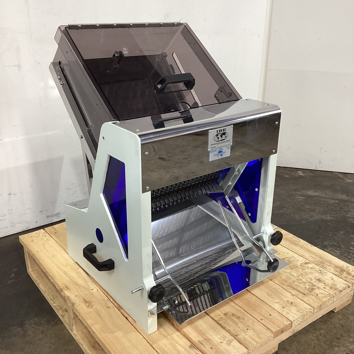 IBE BBS17 Bench Bread Slicer