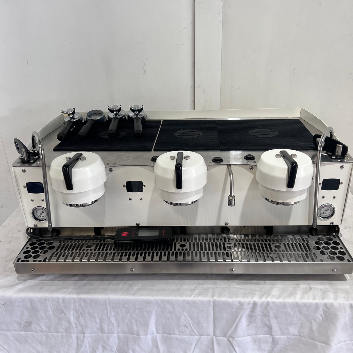 Synesso S300 3 Group Coffee Machine