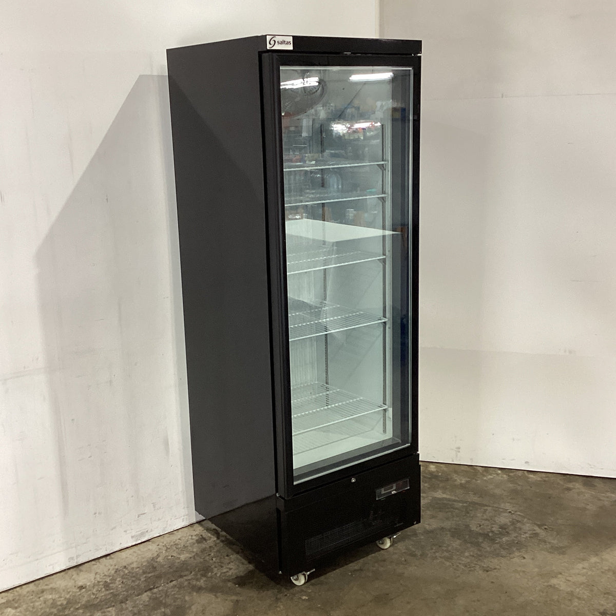 Saltas QNDA2625 Upright Display Freezer