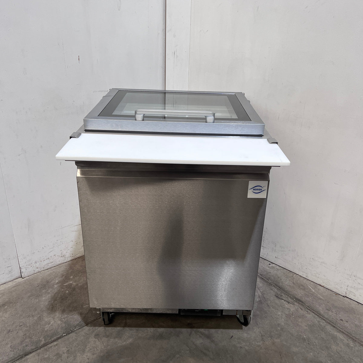 Norsk NSK-TSSU750K Salad Prep Fridge