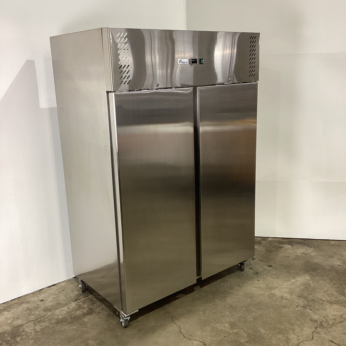 FED-X XURC1200SFV Upright Fridge