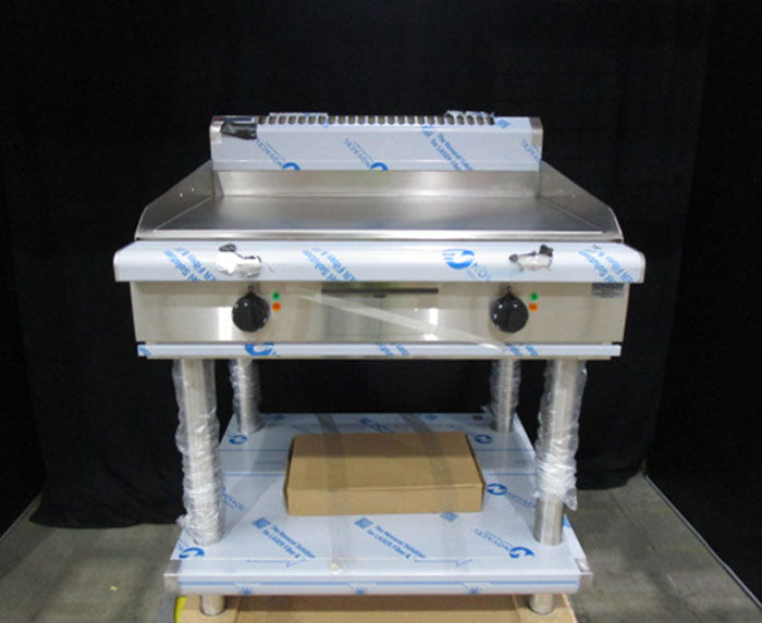 Waldorf 800 Series GP8900E-L + GP8900E-LS - 900mm Electric Griddle + Leg Stand
