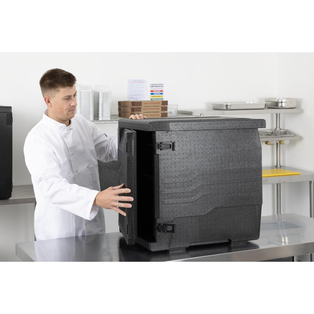 Vogue Insulated EPP Box 86Ltr GN Pan Size - 645x440x630mm DX987