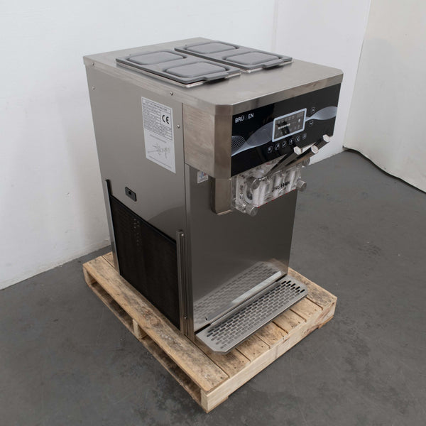 Brullen i26 PRO Gravity Feed Ice Cream Machine - Whisk Hospitality - 862437