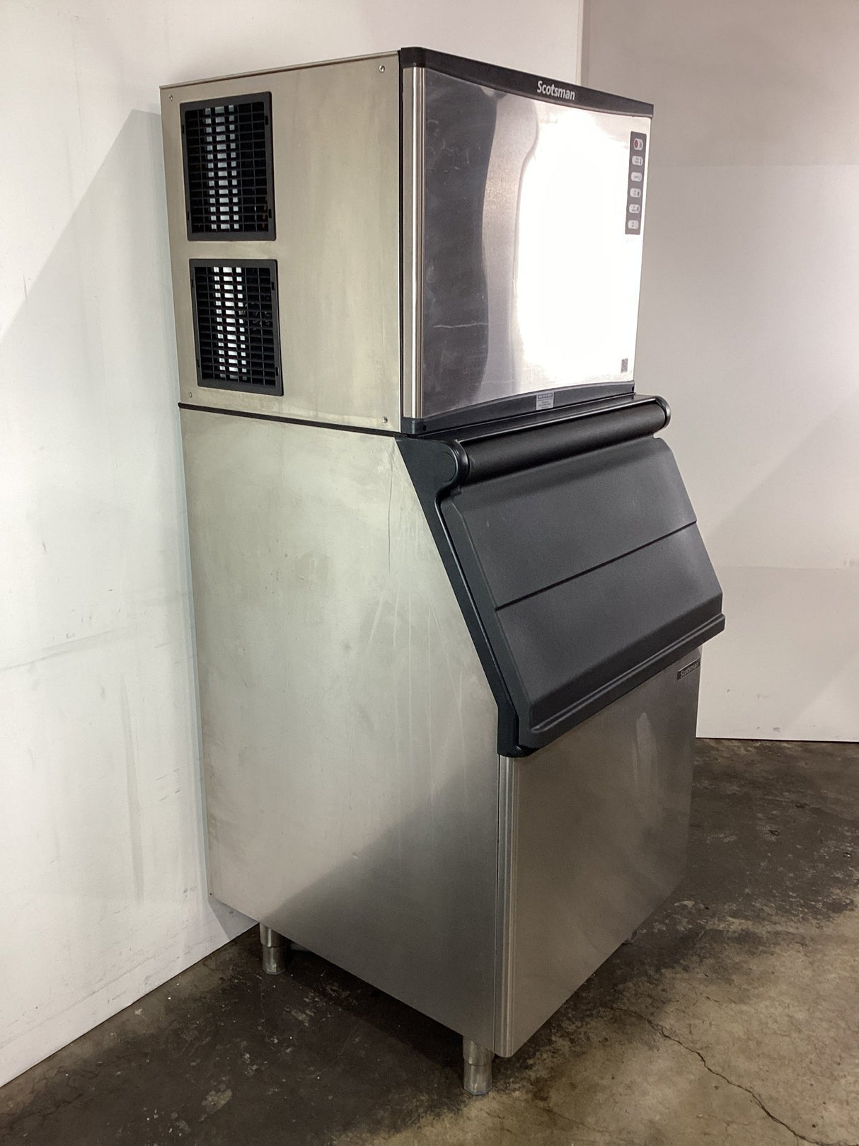 Scotsman NWH457AS 230/50/1 OX Ice Machine + NB 530 Storage Bin - Whisk Hospitality - 833914