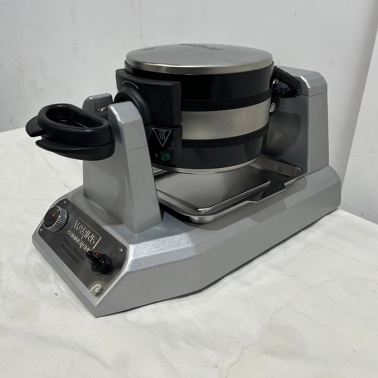 Waring WW200NNA Double Waffle Maker - Whisk Hospitality - 867155