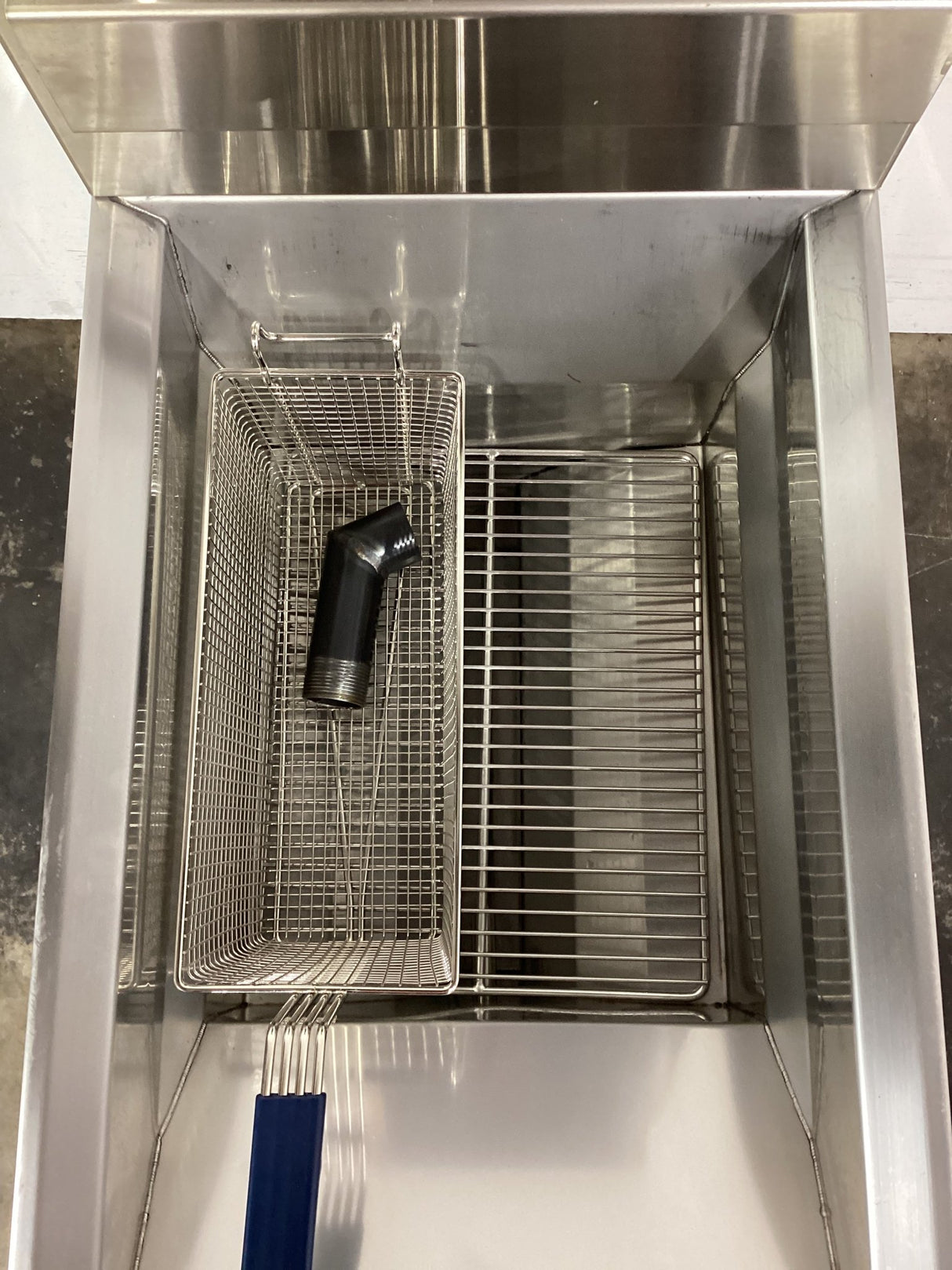 B&S RF - 400 Fryer - Whisk Hospitality - 851698