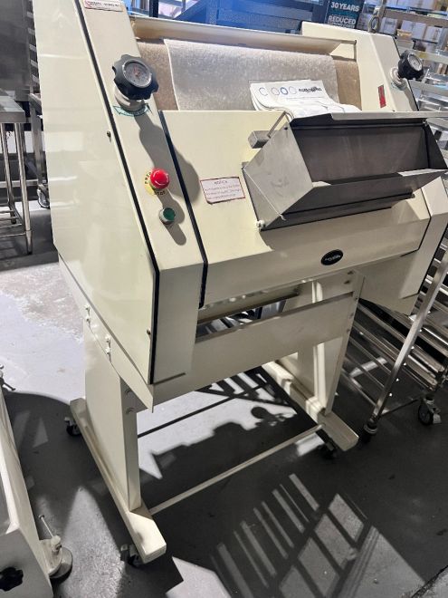 Maestro Mix ROL-MOL 750 French Roll Moulder - Whisk Hospitality - 3PA-7767-ROL-MOL-750