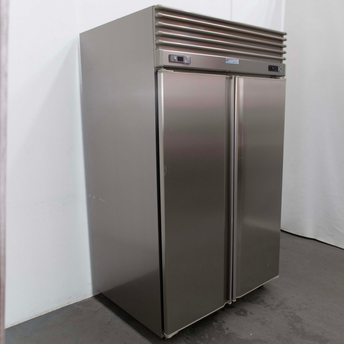 Artisan M1722 Upright Fridge/Freezer - Whisk Hospitality - 910033