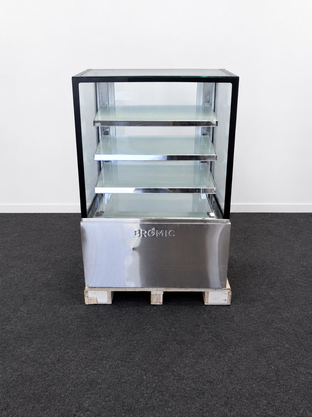 Bromic FD4T0900A Ambient Display - Whisk Hospitality - 769979