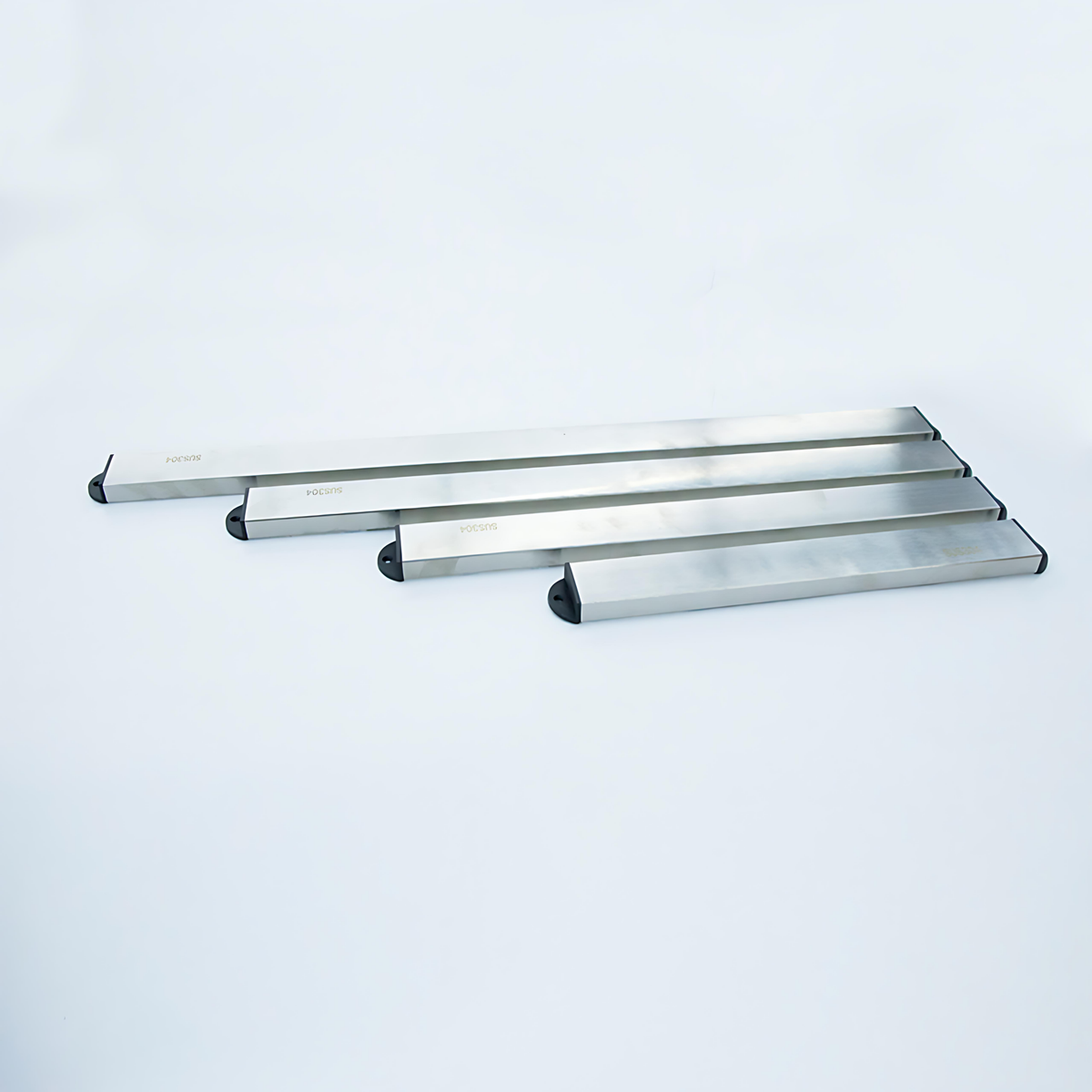 Magnetic Knife Rack - S/S - 609mm - 24" - Whisk Hospitality - 400183