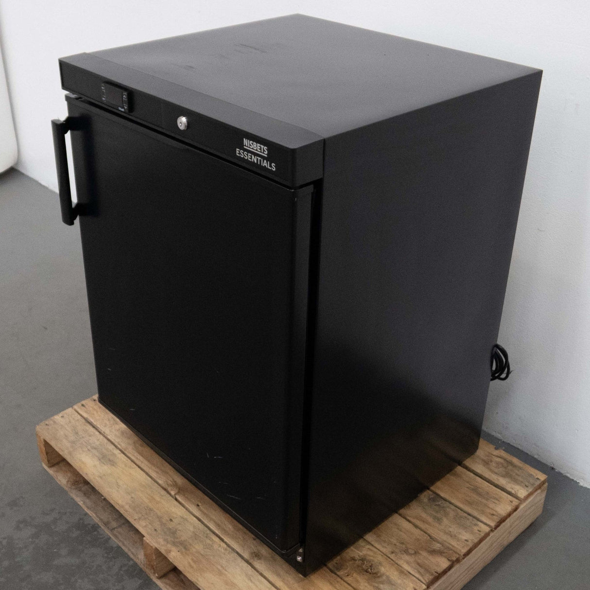 Nisbets FB047 - A - 02 Bar Freezer - Whisk Hospitality - 830841