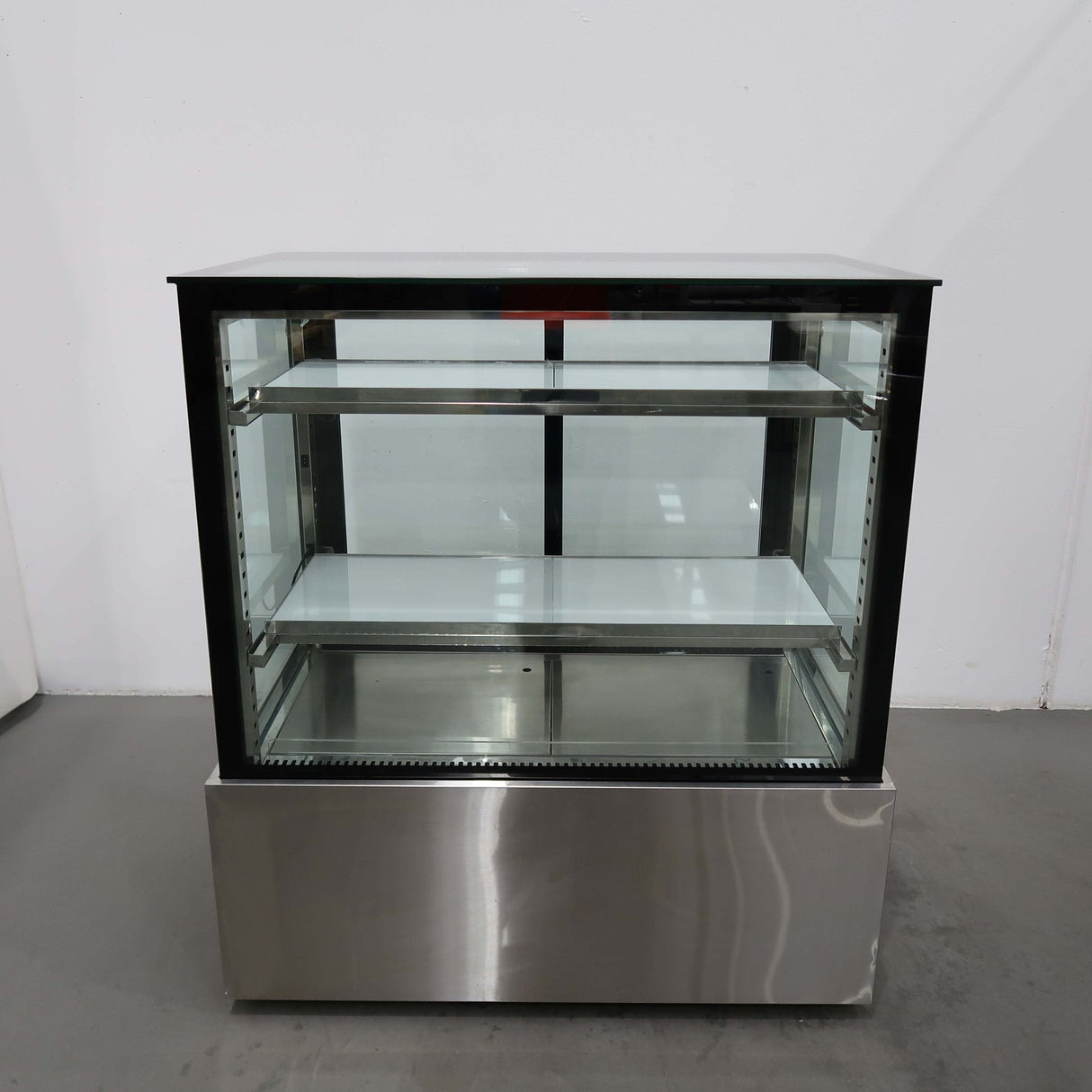 Federal CM270024 Cake Display - Whisk Hospitality - 797496