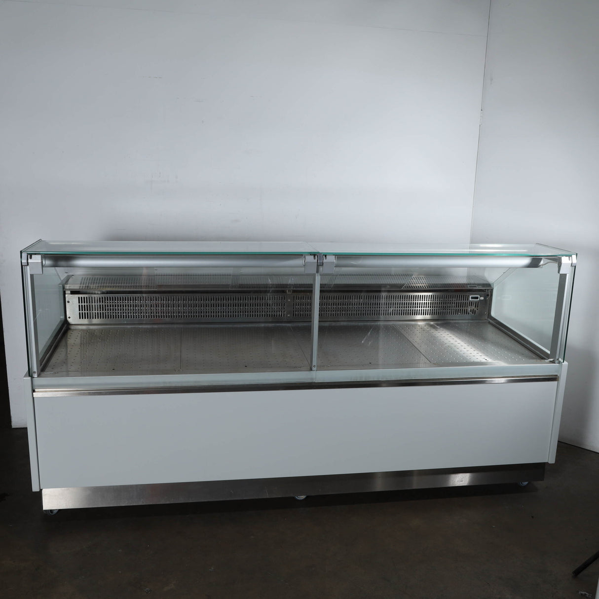 Mafirol Amalia Deluxe 2500 Deli Display