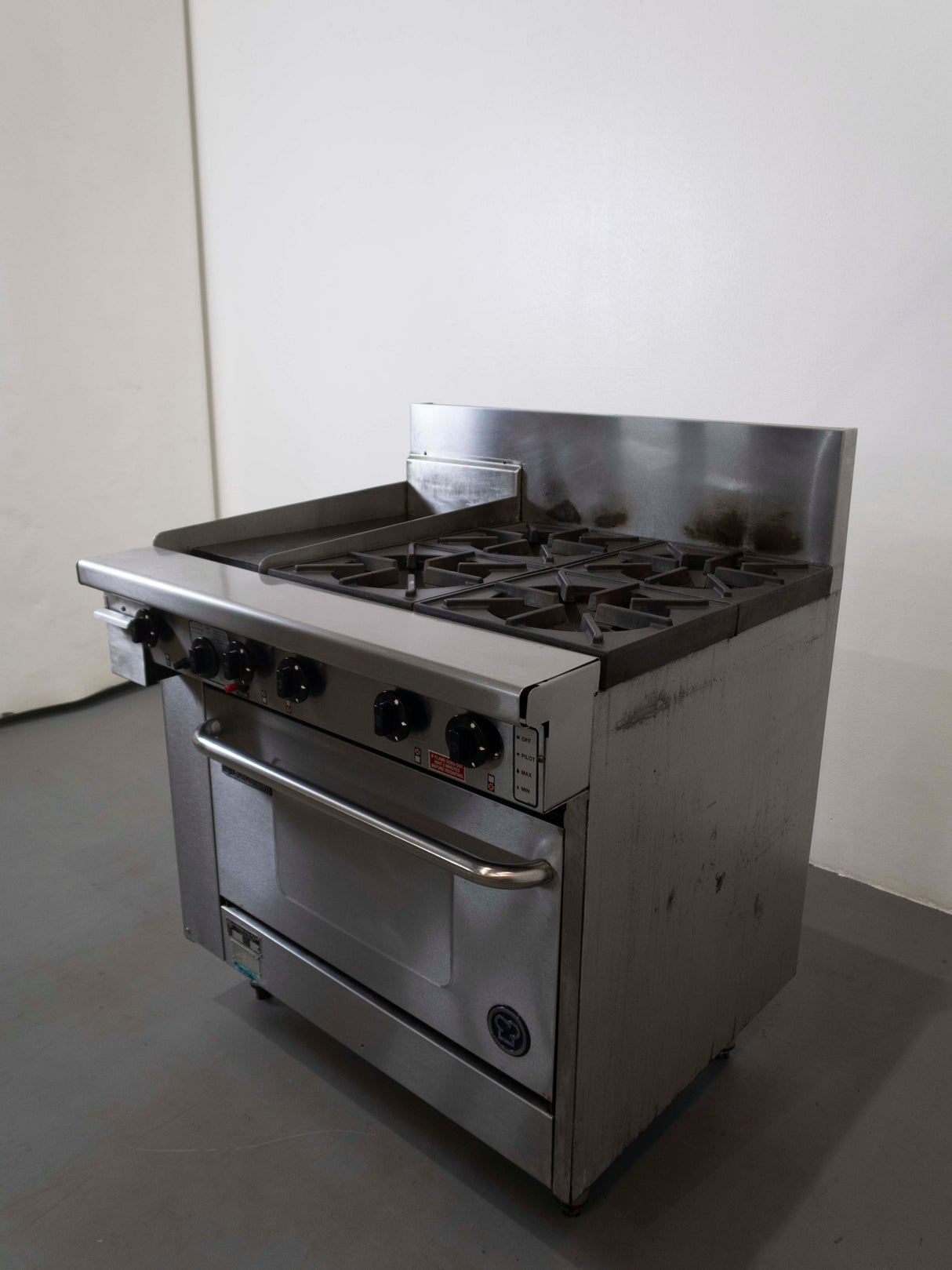 Goldstein PF12G428 Range Oven