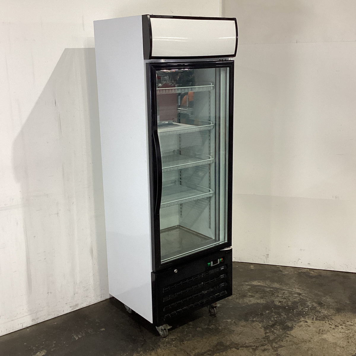 Saltas DFS2315 Upright Freezer