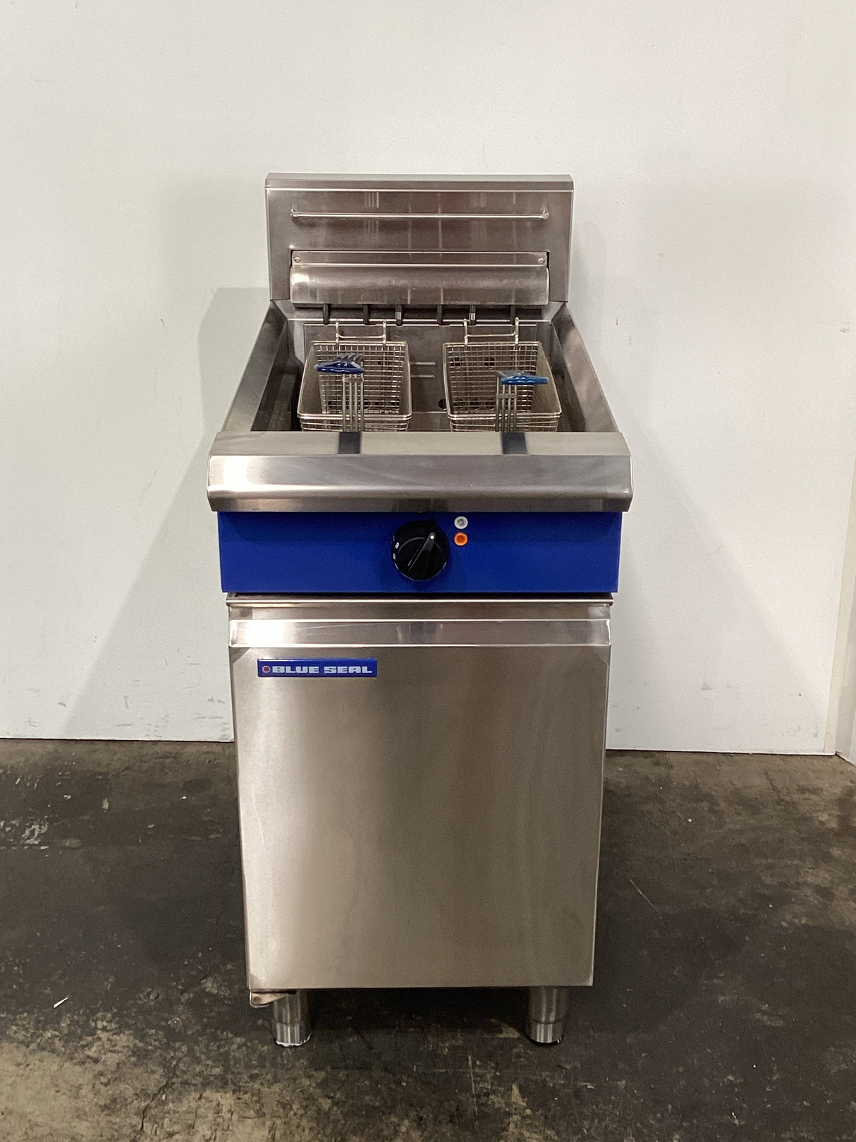 Blue Seal E43E Fryer