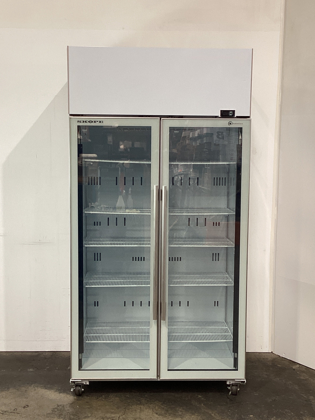 Skope TME1000N-A Upright Fridge