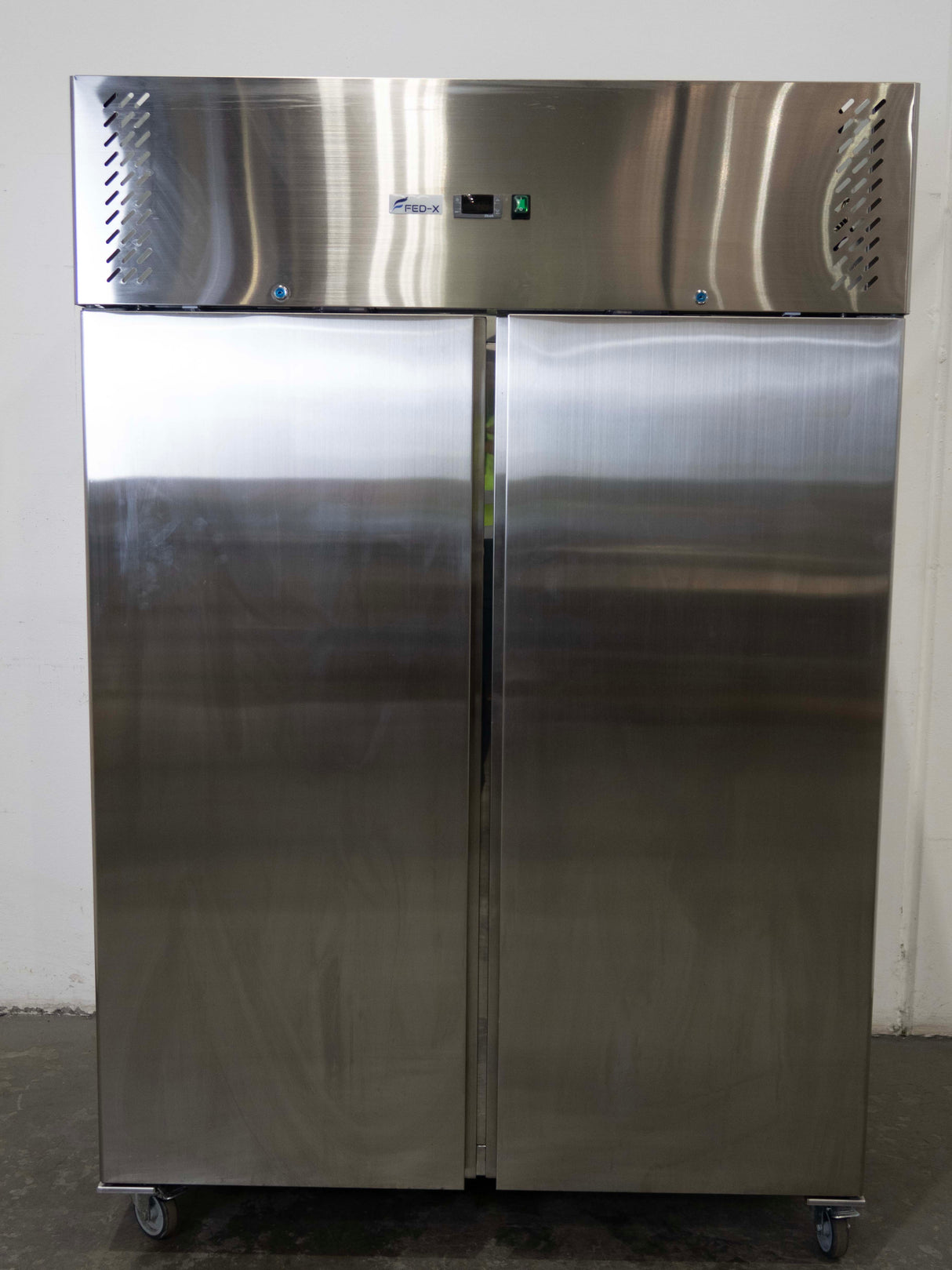 FED-X XURC1200SFV Upright Fridge