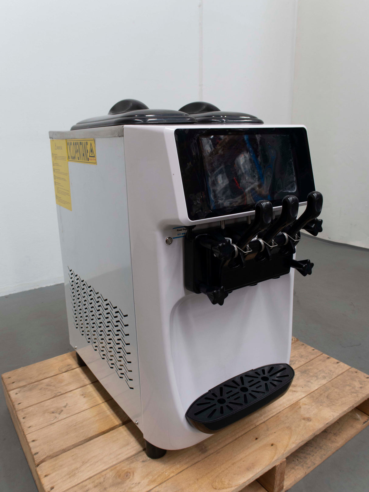 Mama Mia ST32RELW Double Flavour Ice Cream Machine