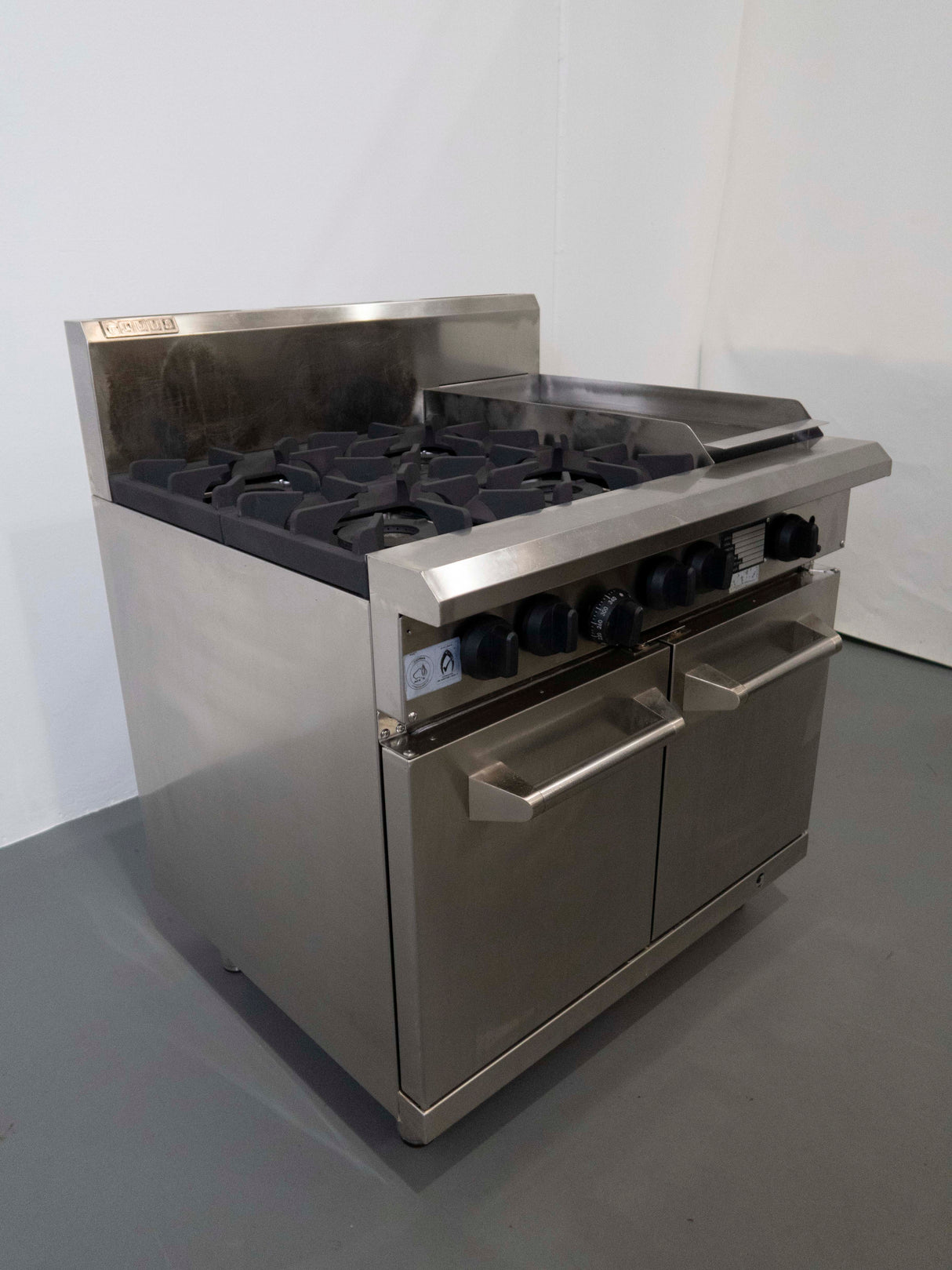 Luus CS-4B3P 4 Burner Range Oven