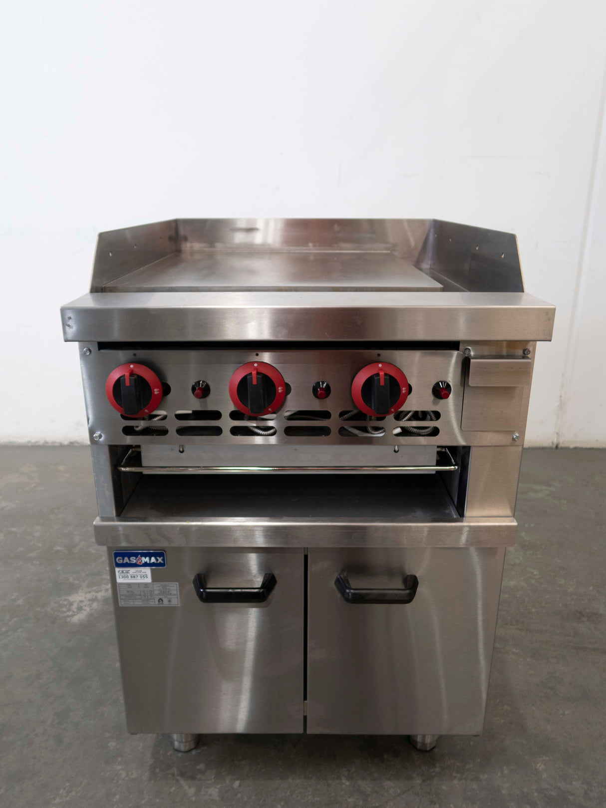 Gasmax GGS-24 Griddle and Toaster with Cabinet