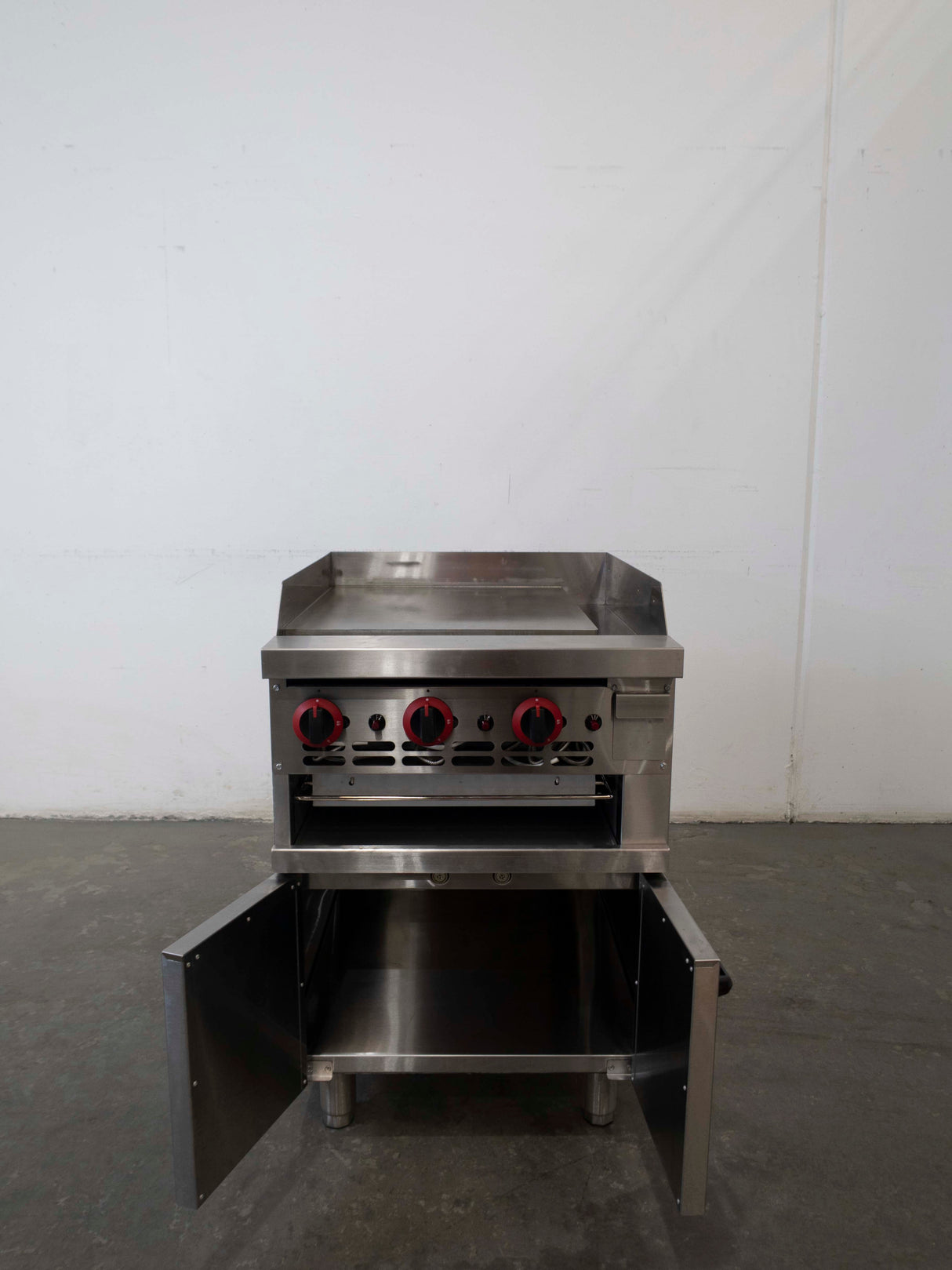 Gasmax GGS-24 Griddle and Toaster with Cabinet