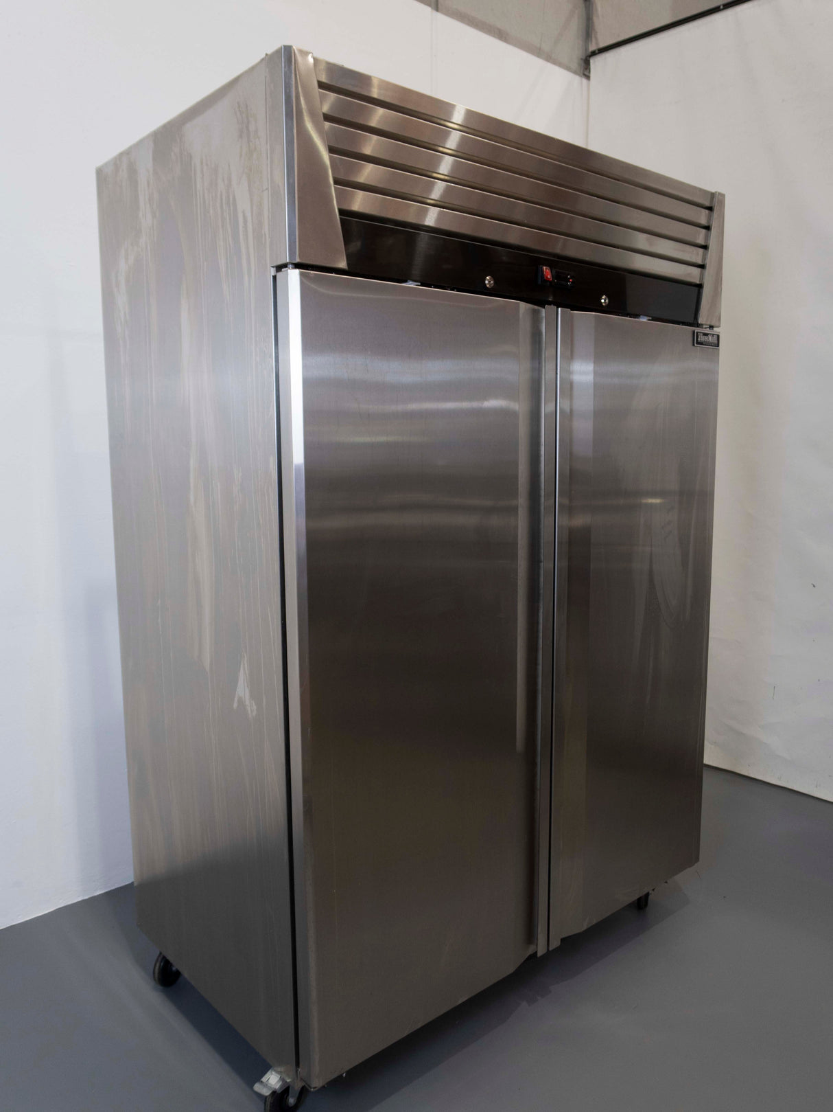 Novachill LPW8U2F Upright Freezer