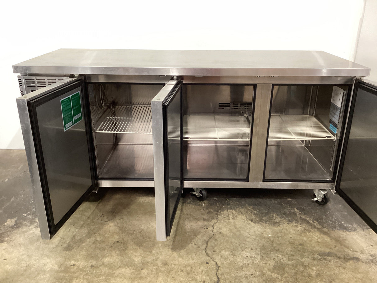 Turbo Air KURF18-3-N Undercounter Fridge/Freezer