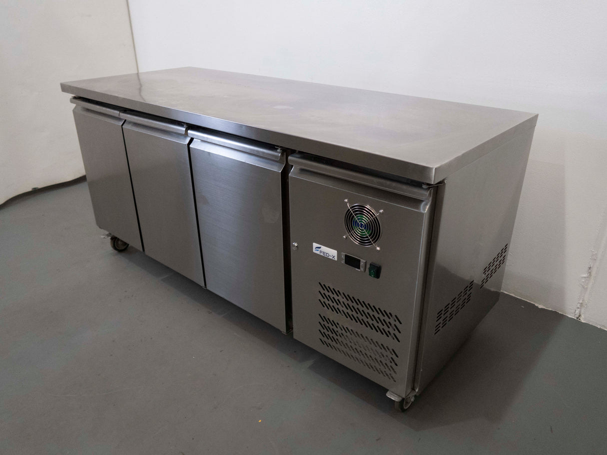 FED-X XUB7C18S3V Undercounter Fridge