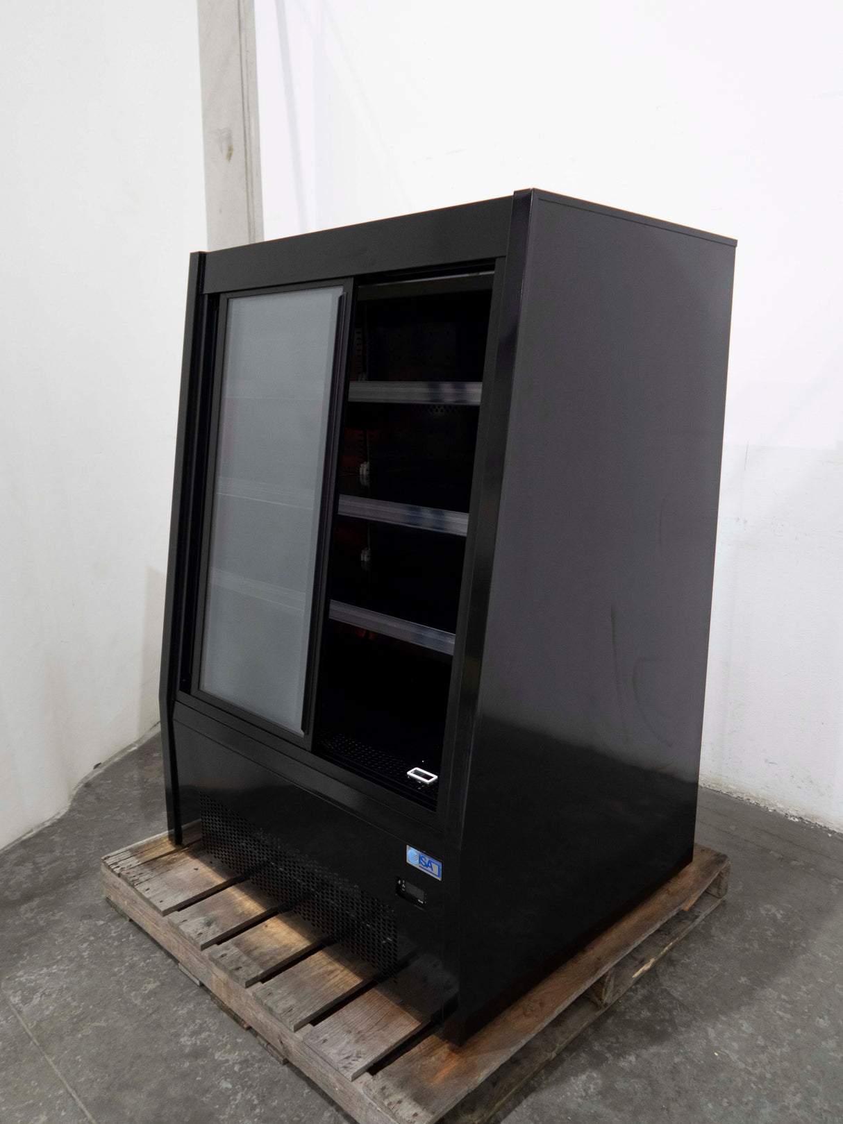 ISA Galaxy-025 H150 Cake Display