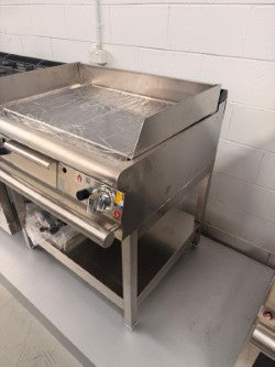 Baron Q70SFT/G800 + 70CAV8 2 Burner Gas Griddle + Stand