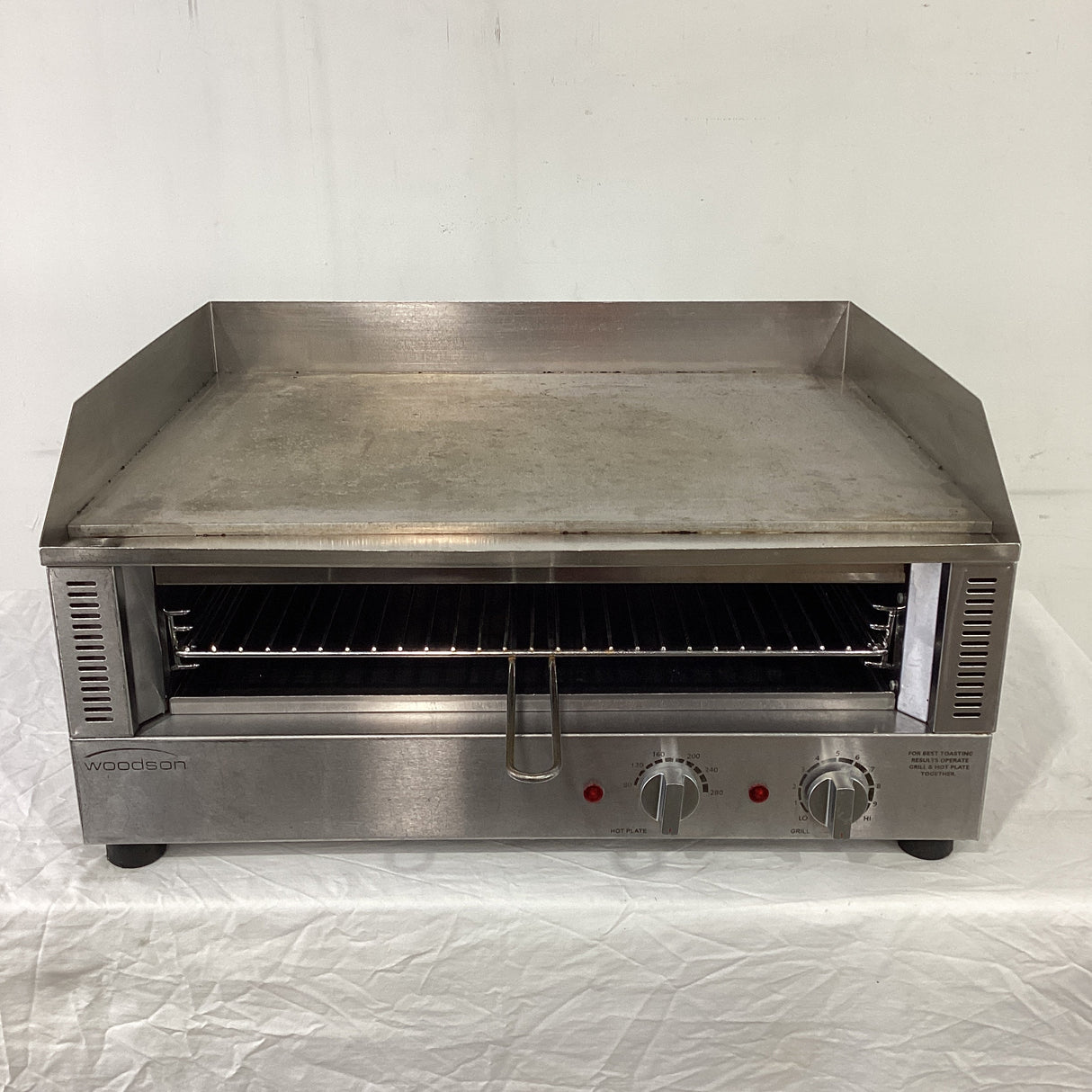 Woodson W.GDT75 Griddle Toaster