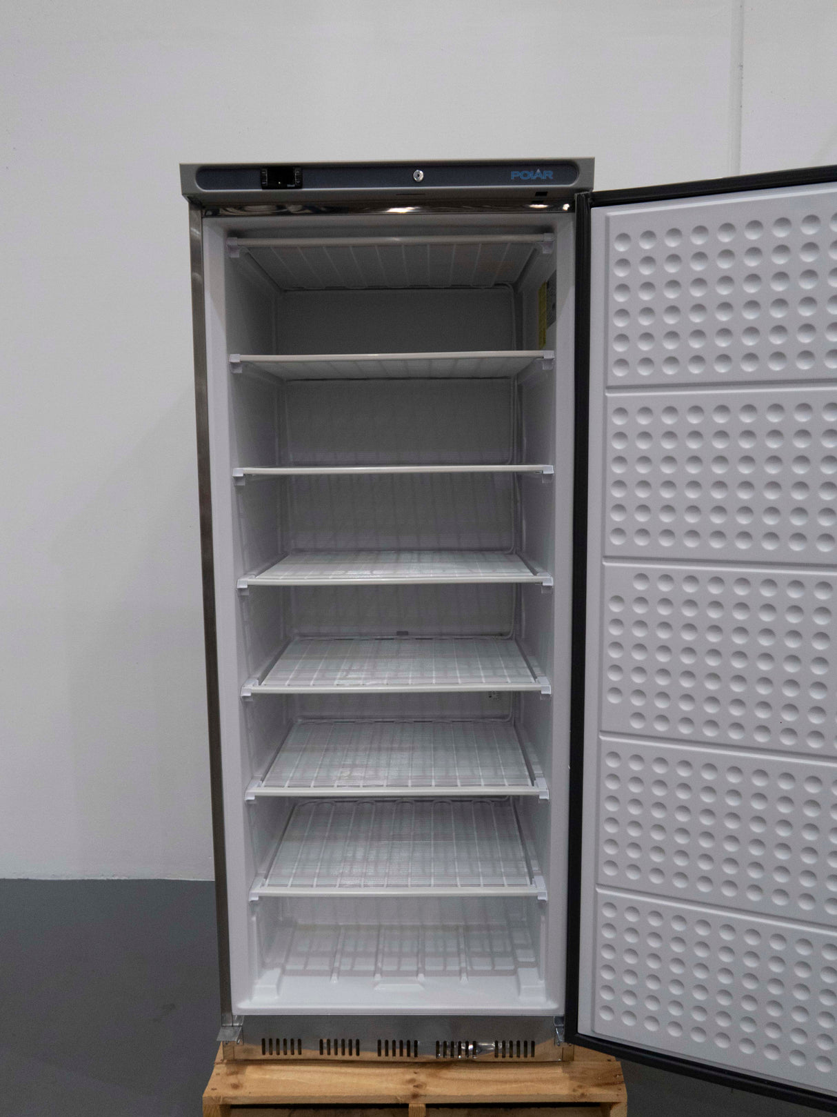 Polar CD085-A Upright Freezer