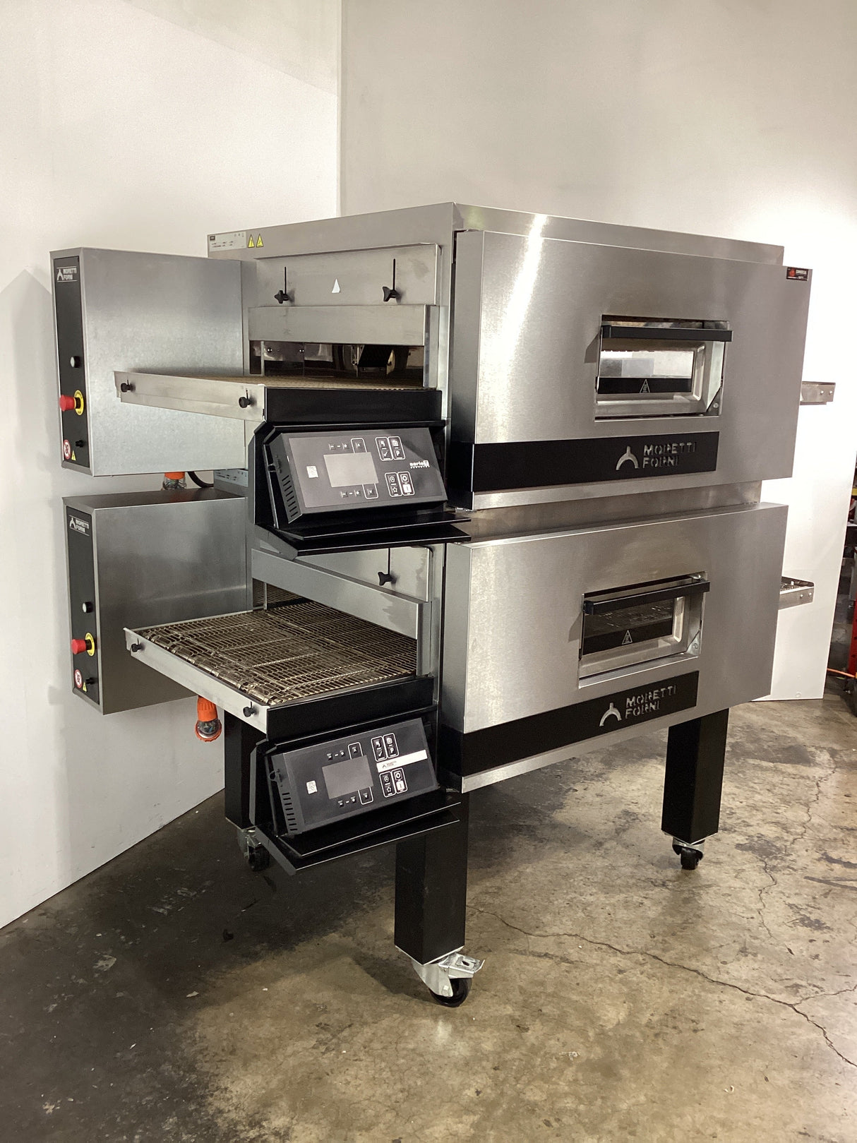 Moretti TT96E Double Conveyor Oven