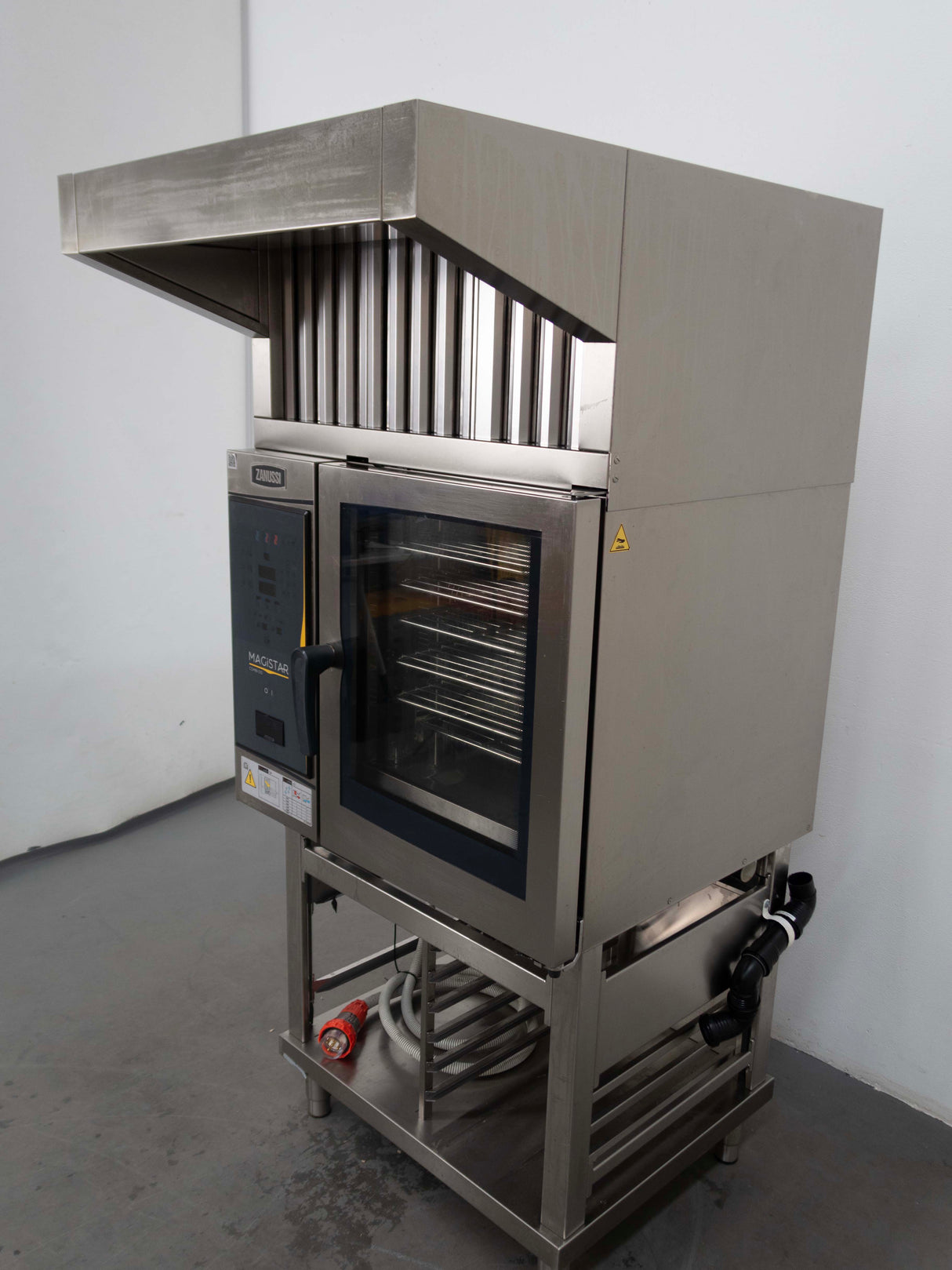 Zanussi ZCOE61B2SO 6 Tray Combi Oven with Stand + Exhaust Canopy