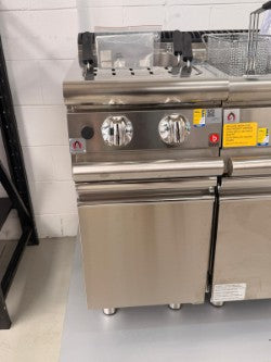 Baron Q70CP/G400 + 7A Gas Pasta Cooker