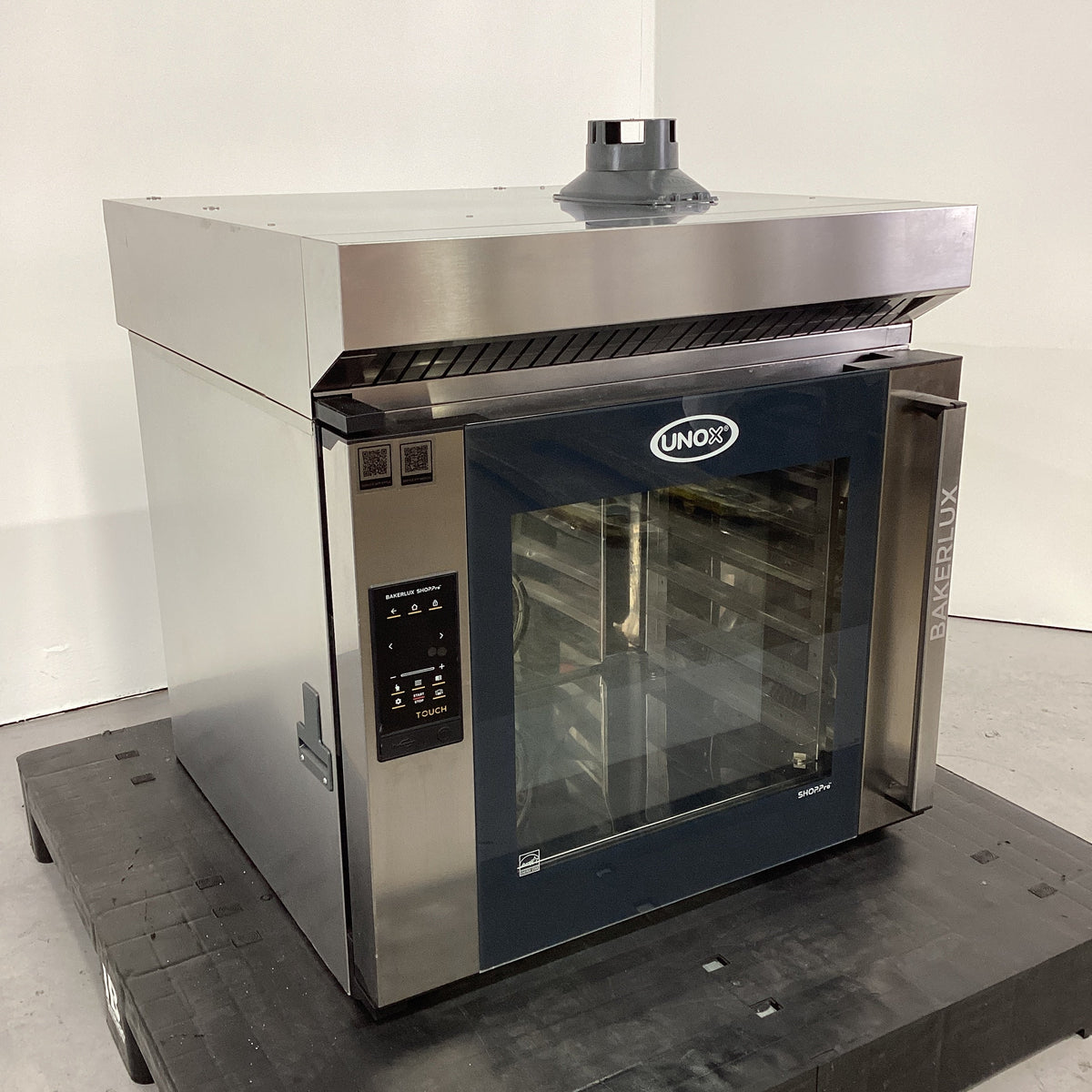 Unox BAKERLUX XEFT-06EU-ETRV Convection Oven with Exhaust Hood