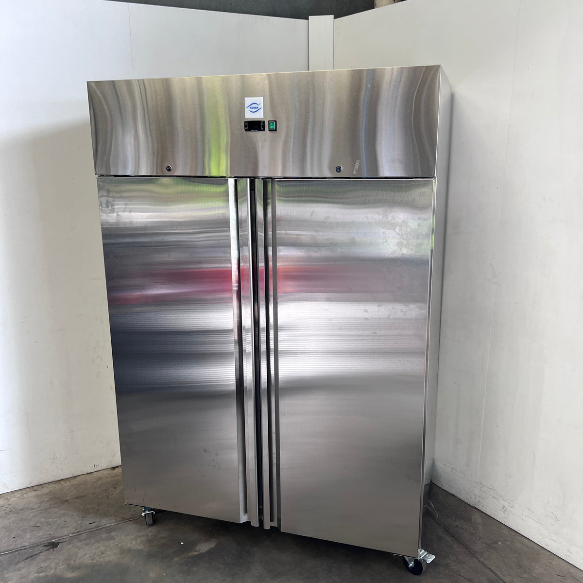 Norsk NSK-1200BT Upright Freezer