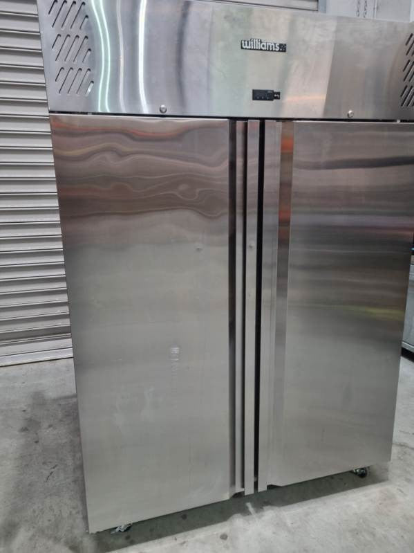 Williams Garnet LG2SSHC Two Door Upright Freezer