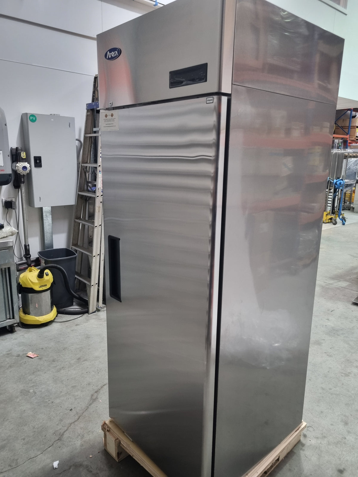 Atosa MBF8004 Single Door Upright Fridge