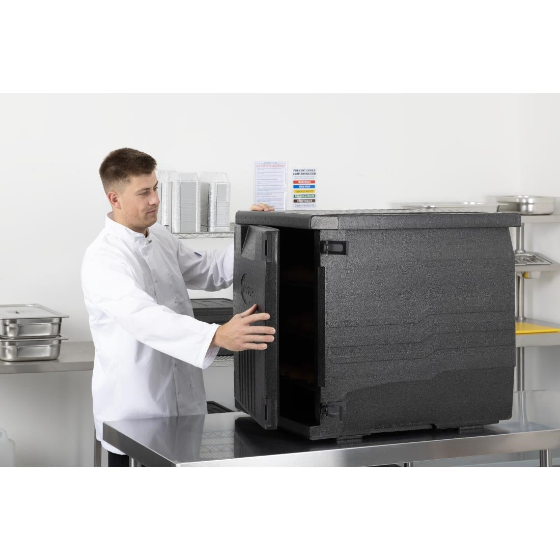 Vogue Insulated‚ EPP Box 126Ltr for 40x60 Patisserie Trays - 770x535x689mm DX988